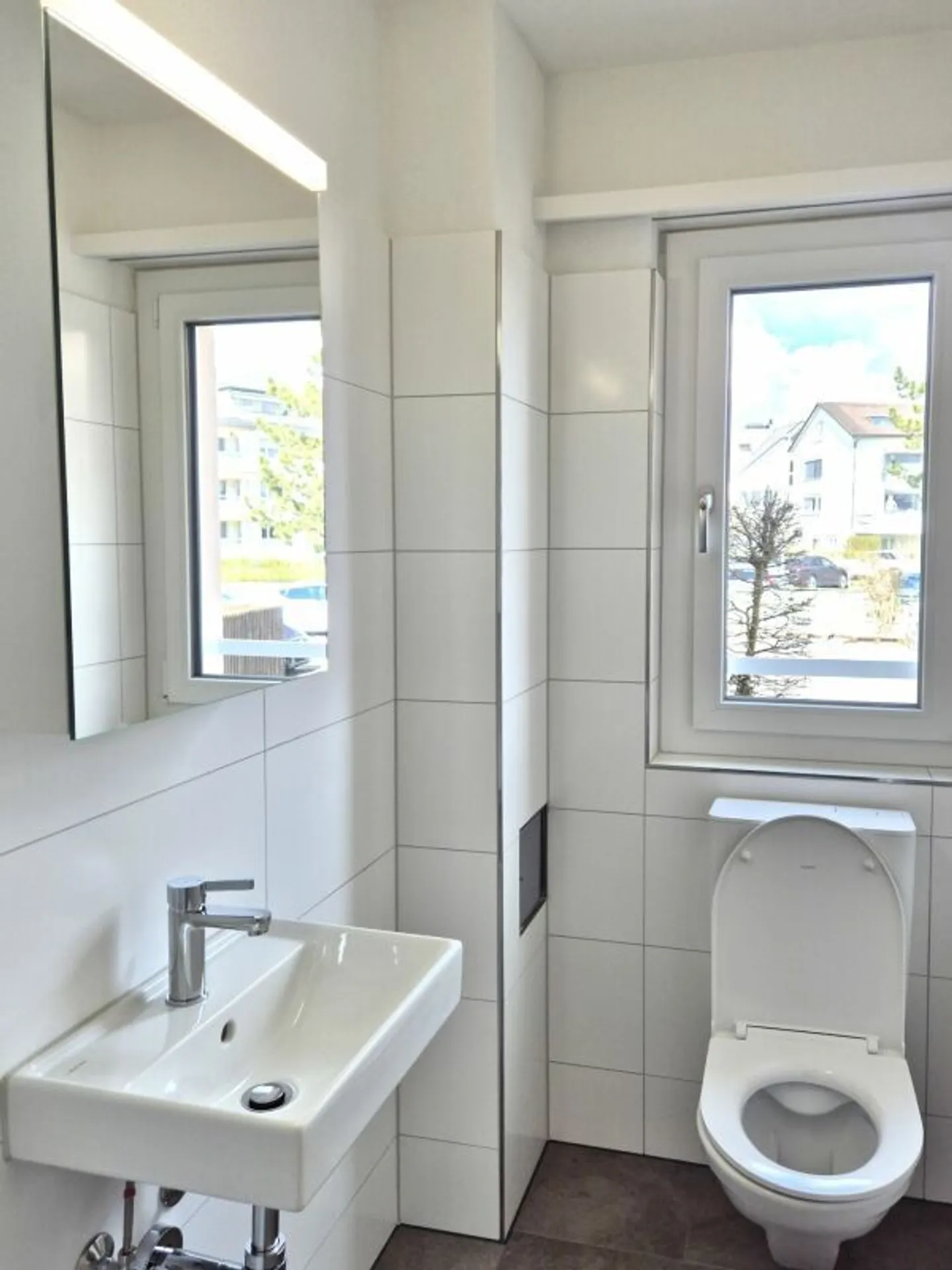 Spacious and bright 4.5 room apartment with heated winter garden - First occupancy after loving overall renovation - Photo 12 of 14