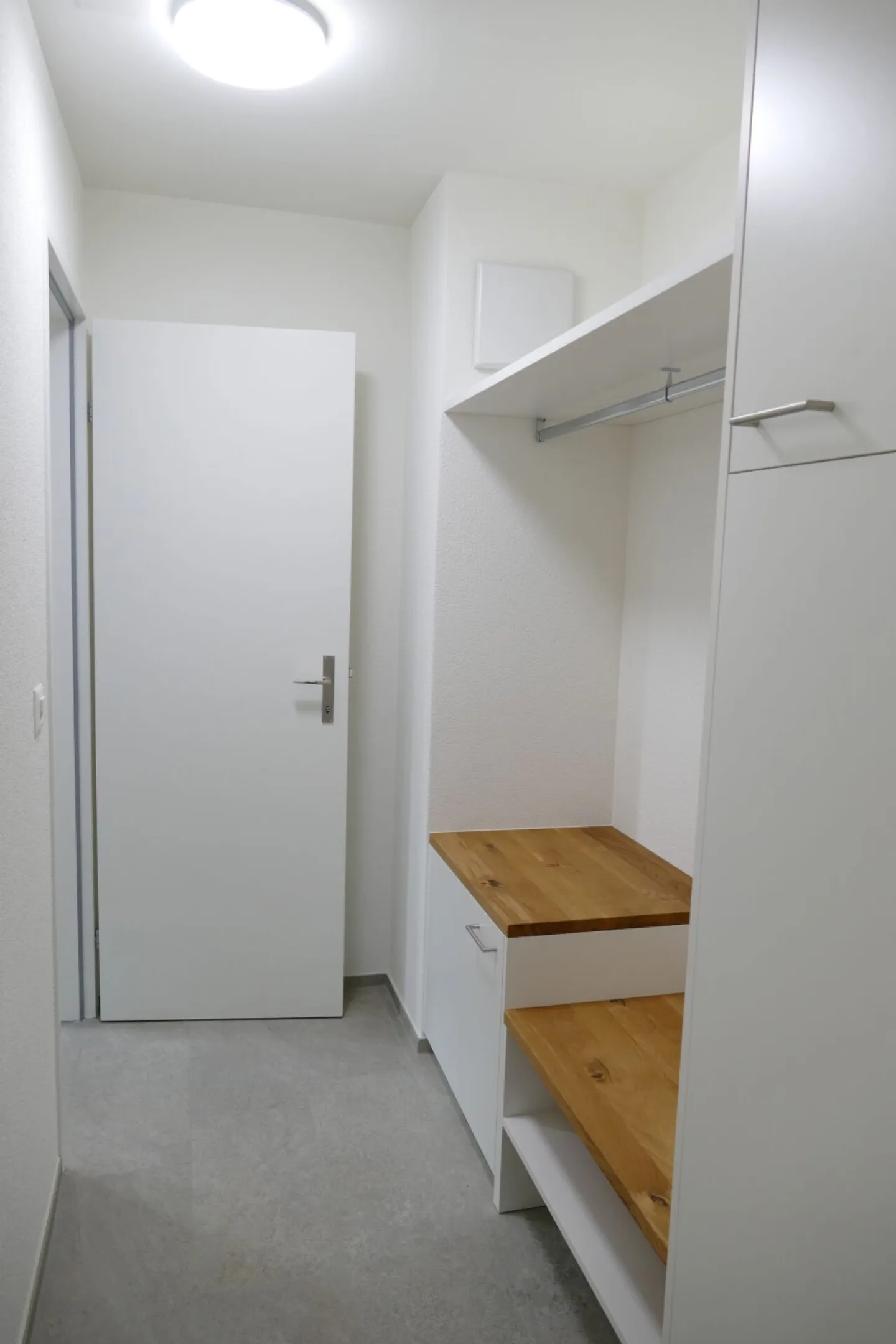 modern 2-room apartment with garden seating area - Photo 5 of 10