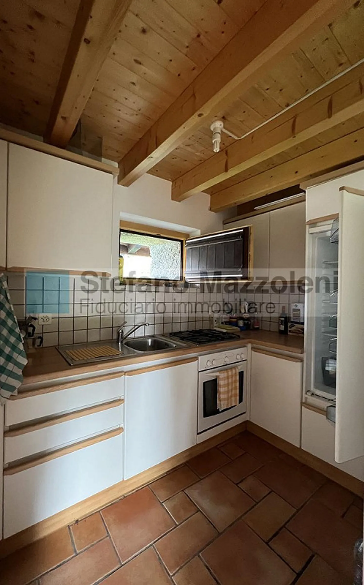 Great Location RUSTIC in the MOUNTAINS OF SOBRIO at 1570 msm - Photo 4 of 9