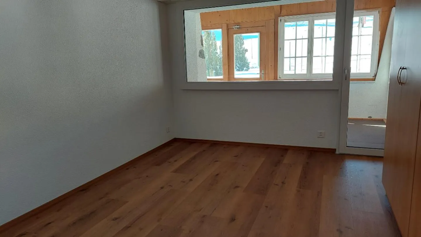 3.5 Room Apartment - Photo 2 of 5