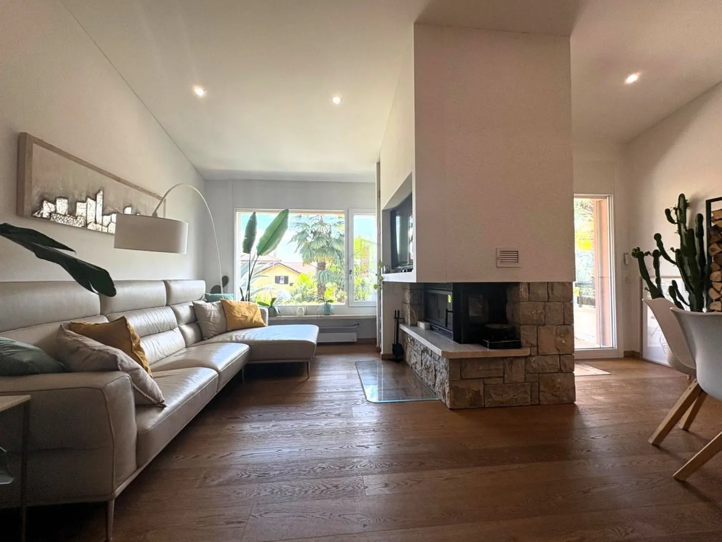 PRICE REDUCTION, AN ELEGANT REFUGE IN NATURE - Photo 8 of 13