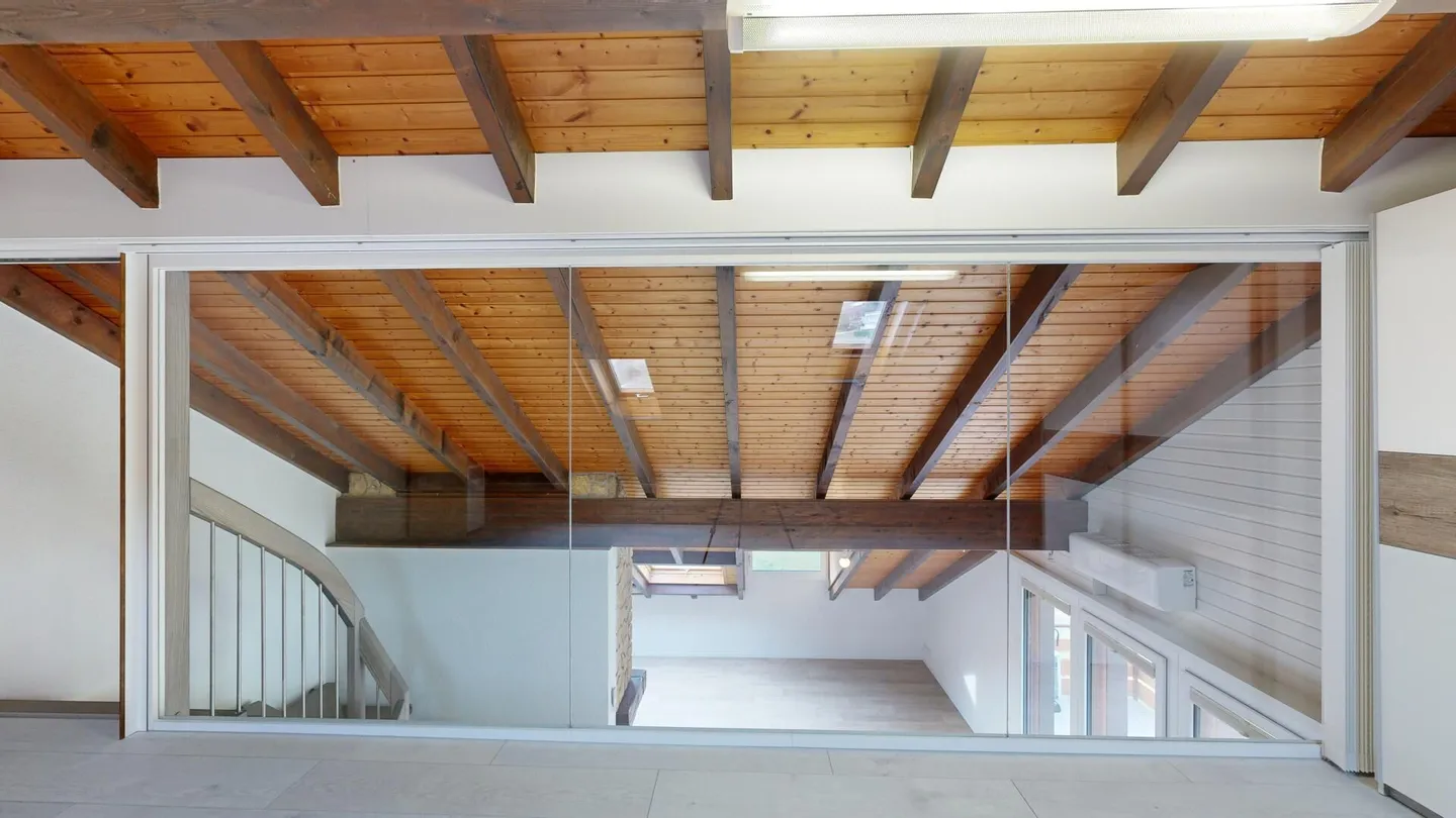 Sensazione di vita mediterranea a Vallamand - Maisonette con galleria e vista lago - Foto 13 di 37