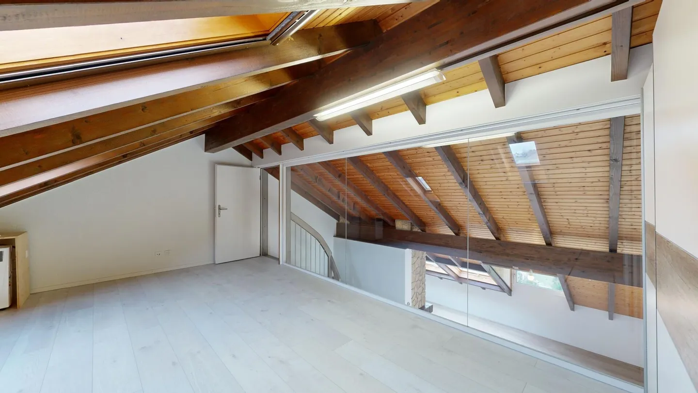 Sensazione di vita mediterranea a Vallamand - Maisonette con galleria e vista lago - Foto 15 di 37