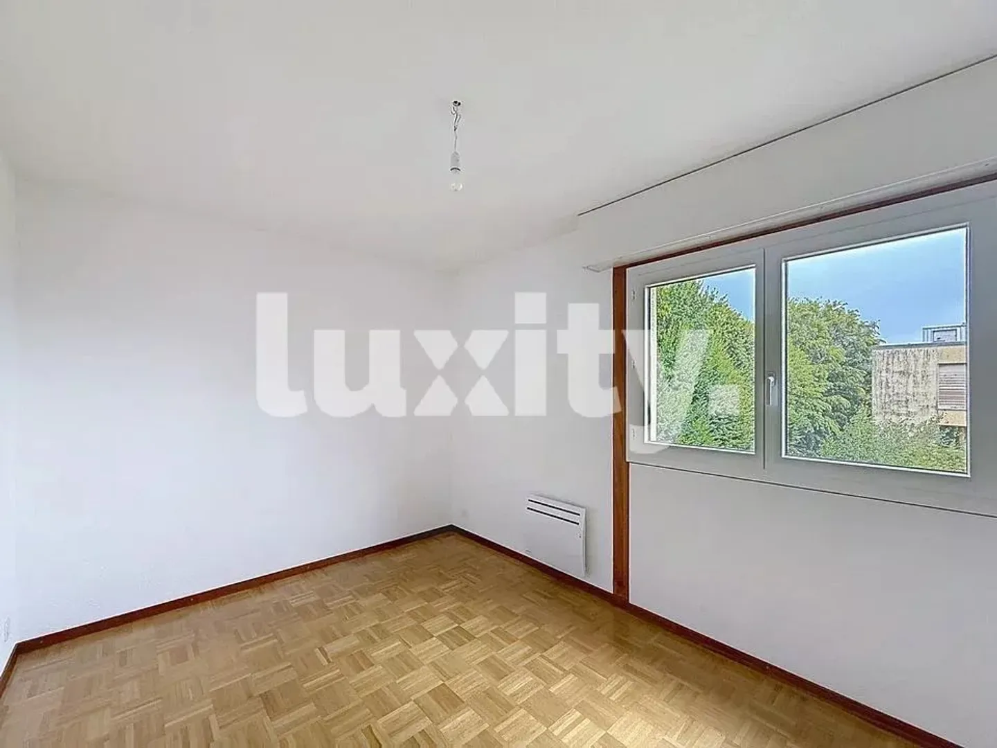 Apartment for rent - Photo 4 of 7