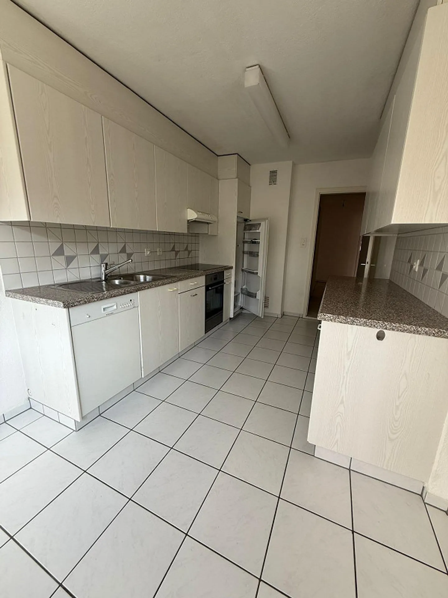 4.5 Zimmer-Wohnung im 1. OG - Foto 6 von 11