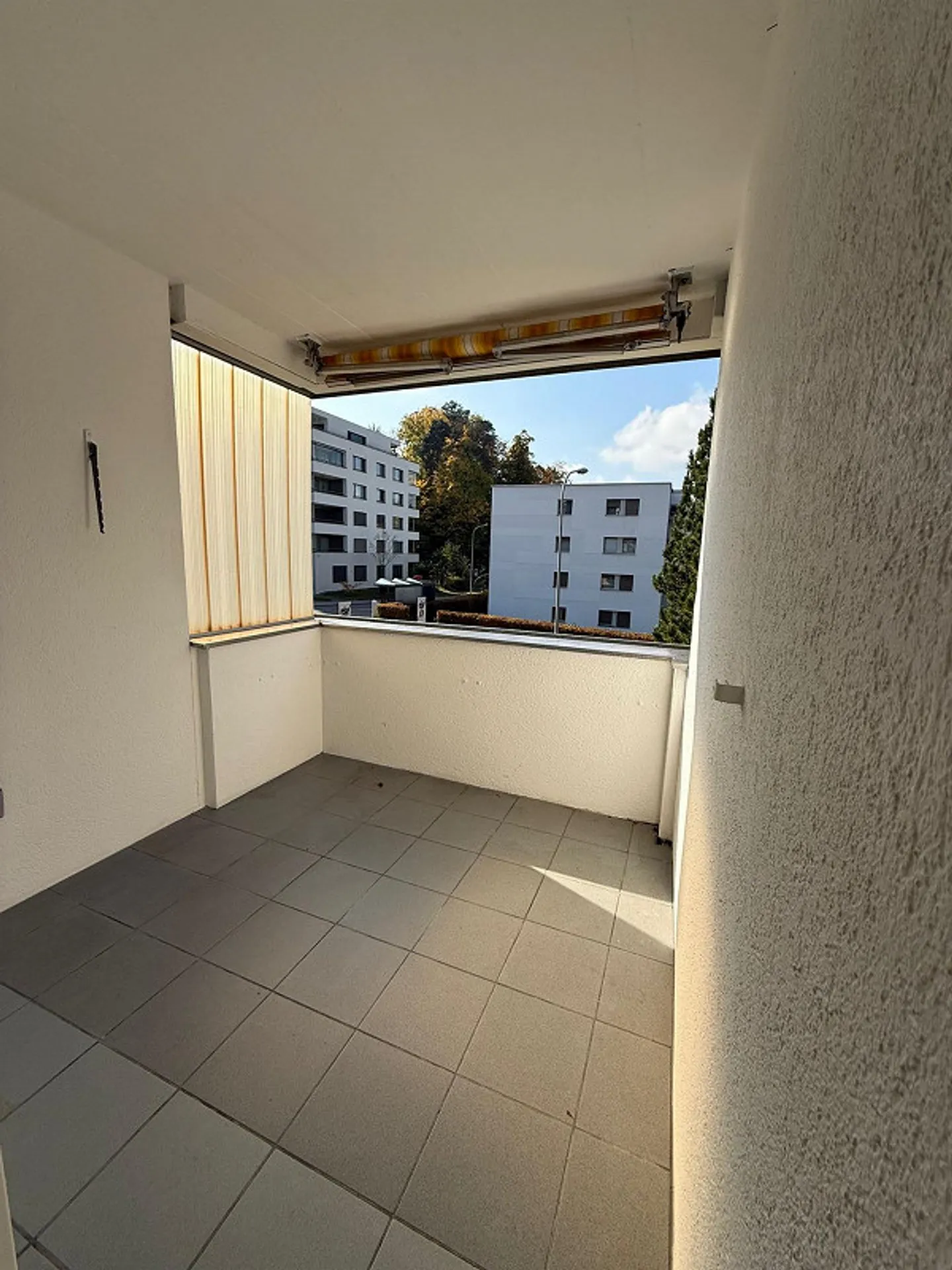 4.5 Zimmer-Wohnung im 1. OG - Foto 5 von 11