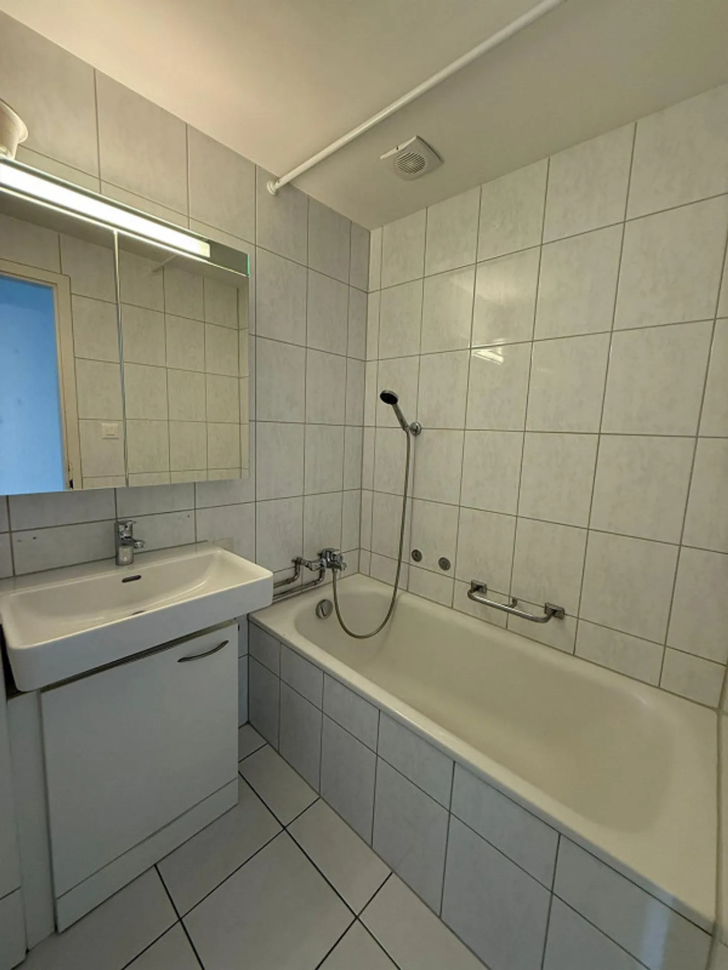 4.5 Zimmer-Wohnung im 1. OG - Foto 8 von 11