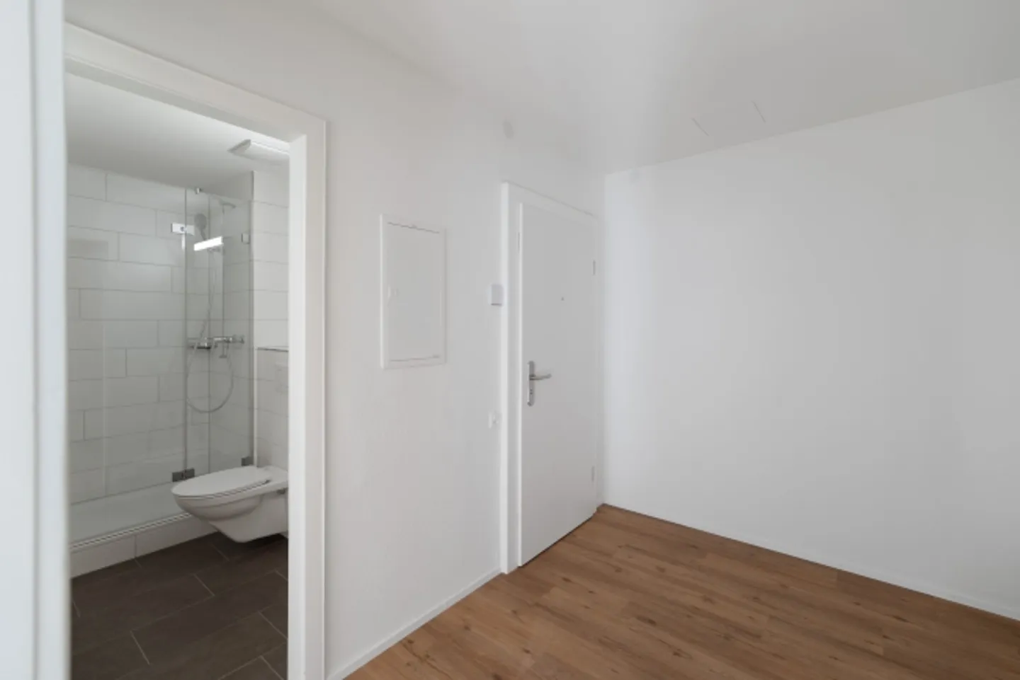 Appartement urbain confortable - Photo 2 sur 6