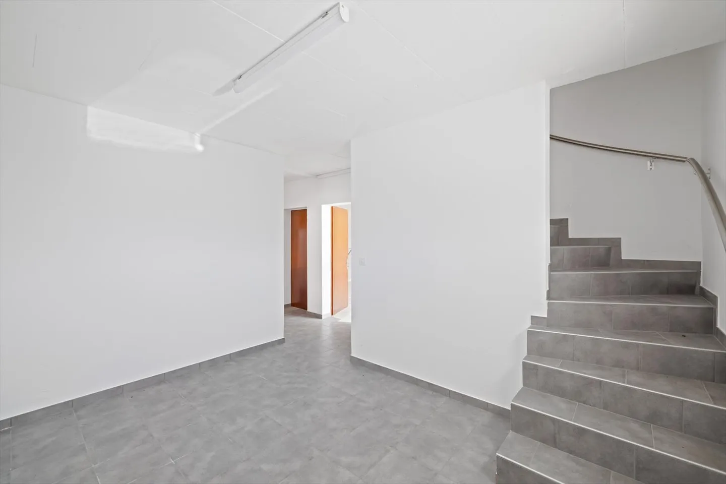 4.5 Room House - Photo 5 of 13