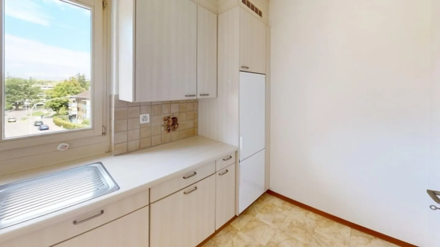 2-room apartment in Zürich-Seebach fixed term until 31.03.2026 - Photo 2 of 7