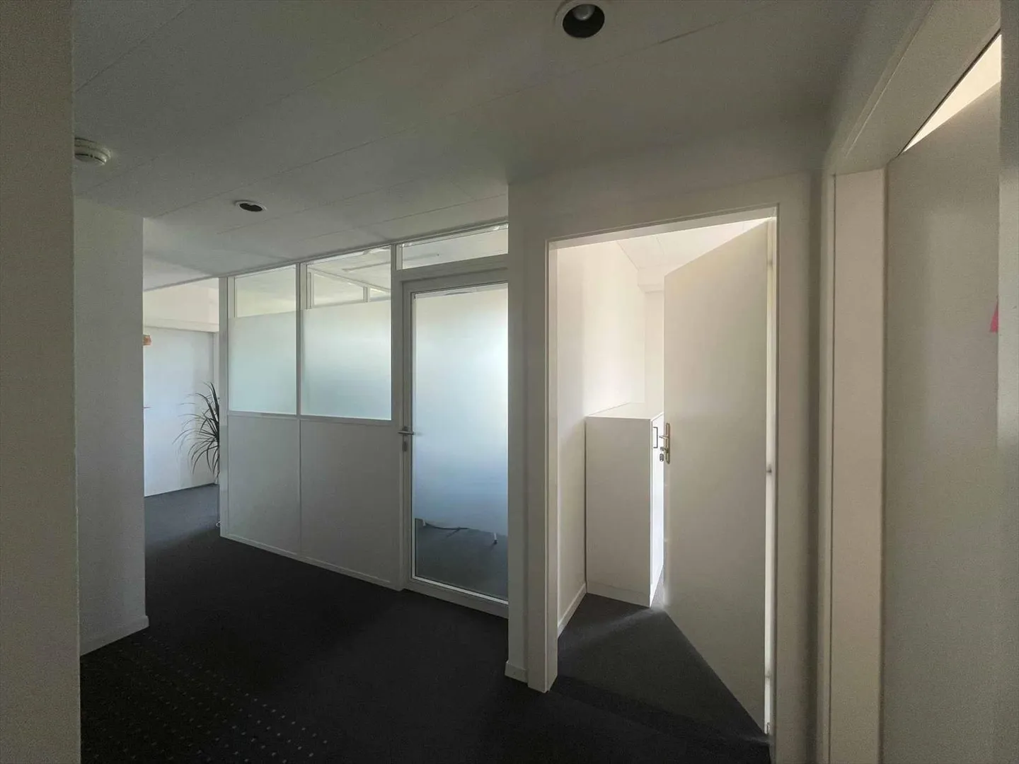 Bureau à louer - Photo 4 sur 9