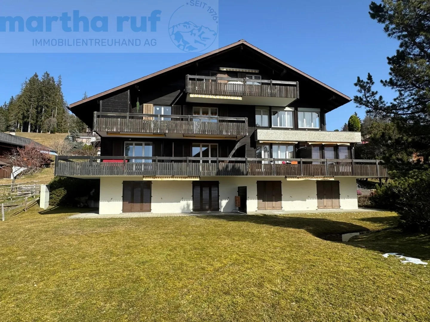 Moderne 2.5-Zimmer-Wohnung mit Balkon - Foto 1 von 10