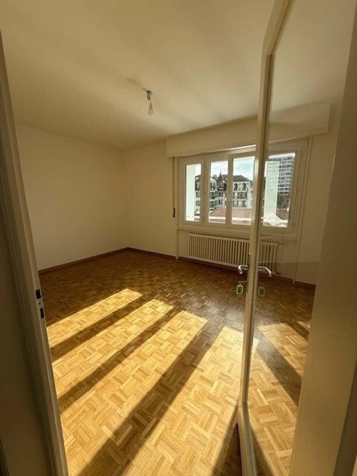 4.5-room apartment on the 2nd floor - Photo 3 of 5