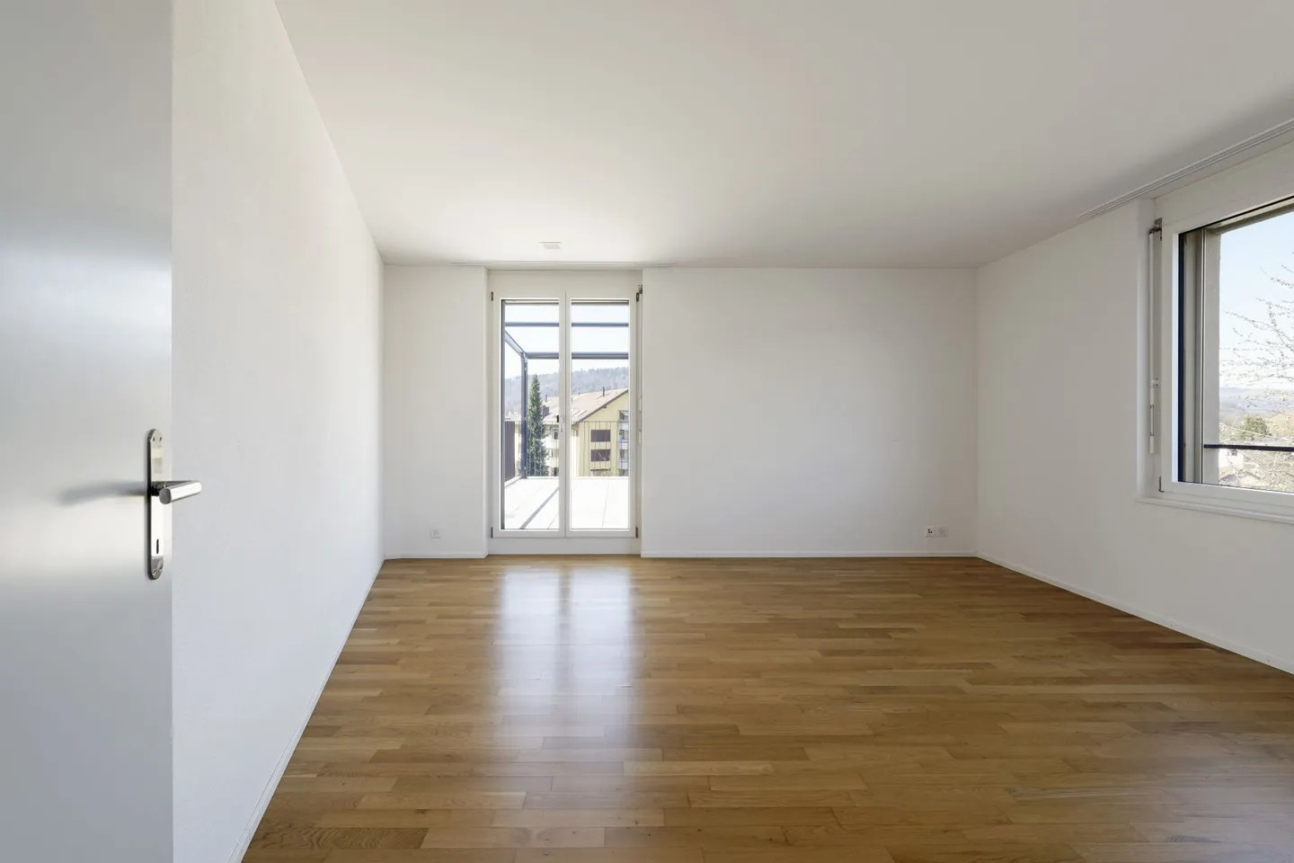 Attikawohnung mit wunderschöner Fernsicht auf 2 separaten Terrassen - Foto 7 von 14