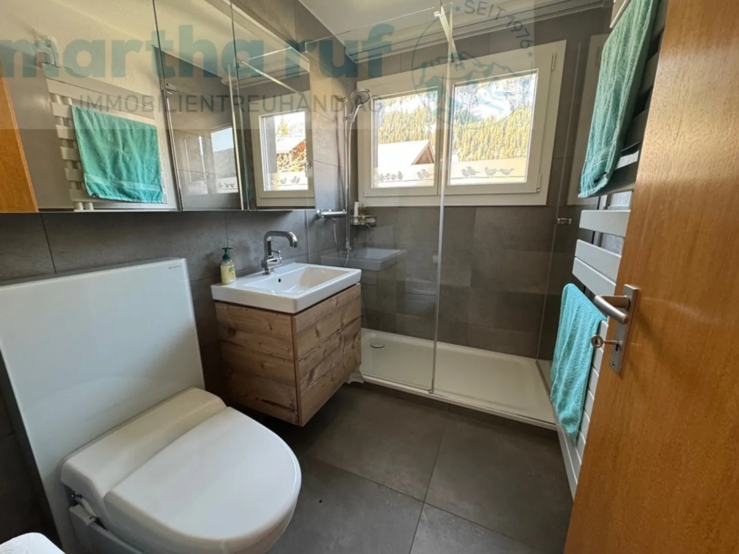 Moderne 2.5-Zimmer-Wohnung mit Balkon - Foto 5 von 10