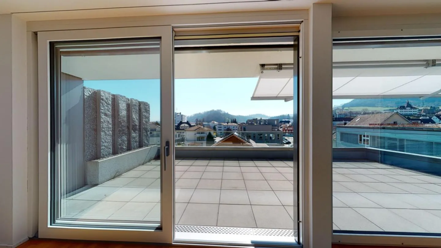 Appartamento attraente di 3,5 locali con terrazza di 37m2 - Foto 5 di 10