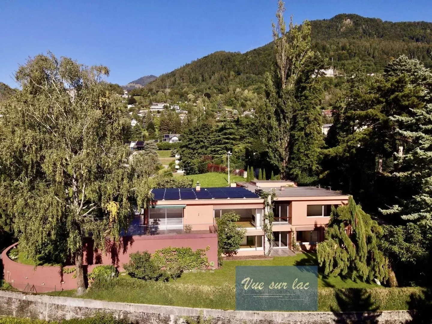 Sublime panoramic renovated house - Photo 1 of 13