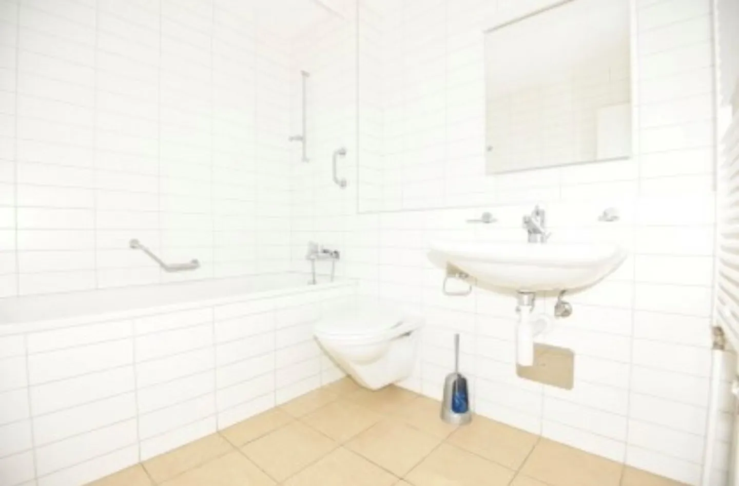 Sublime 122m2 with fireplace and huge terrace - Photo 7 of 9