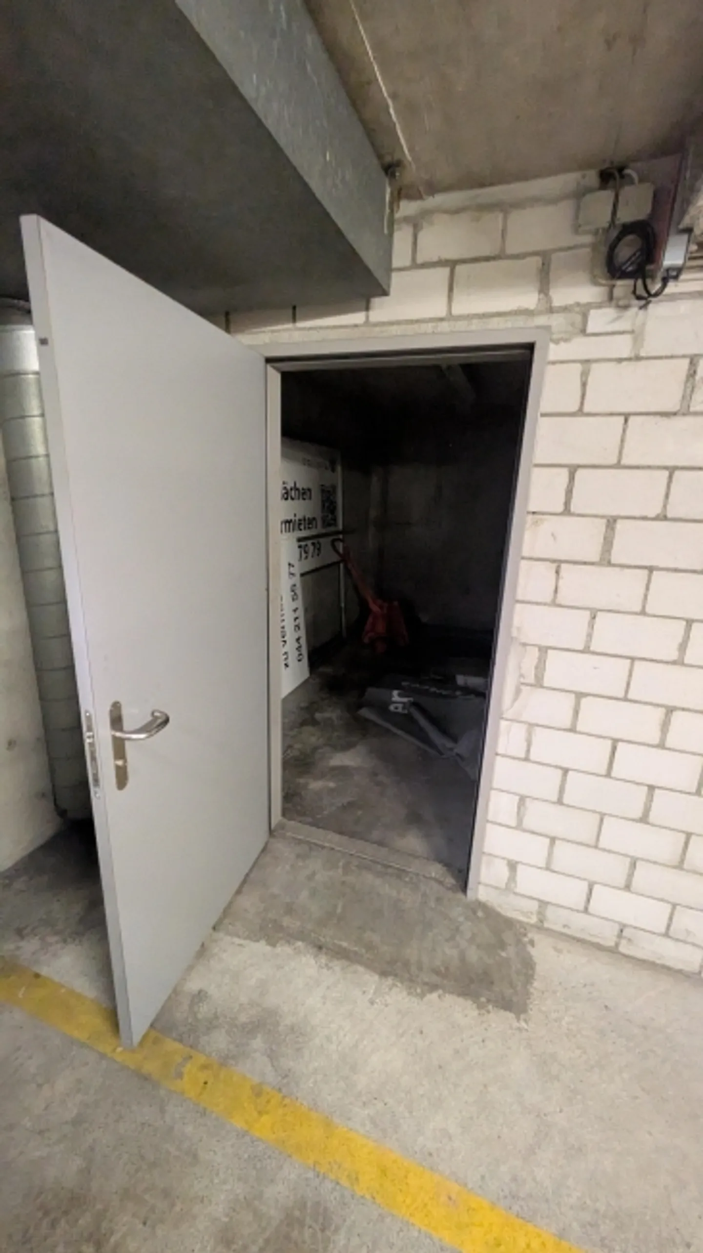 «11m2 Lagerraum Dübendorf - Im Schossacher 12» - Foto 1 von 5