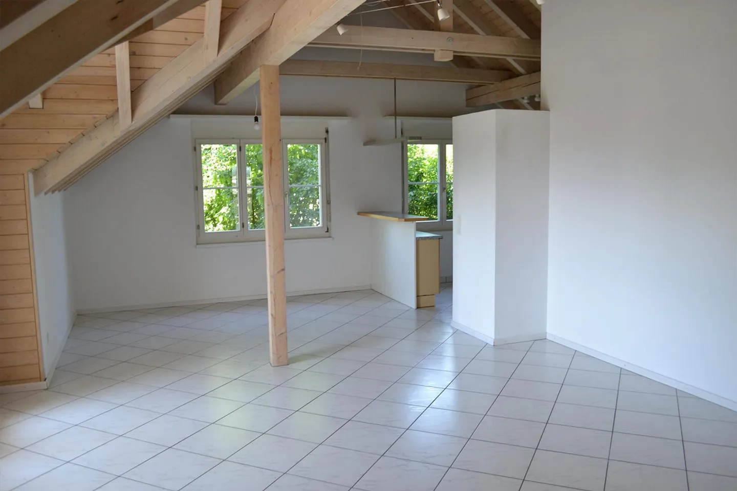 Vie spacieuse avec vue à louer - Photo 5 sur 18