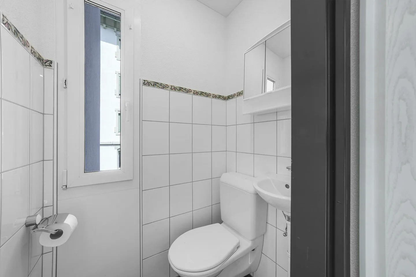 Attractive apartment in a quiet residential area in the west of the city of St. Gallen - Photo 16 of 25