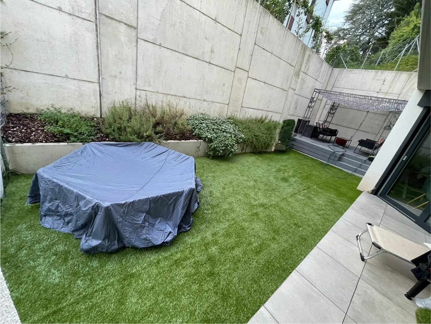 NUOVO E MODERNO APPARTAMENTO DI 3,5 LOCALI CON PICCOLO GIARDINO A SORENGO - Foto 11 di 12