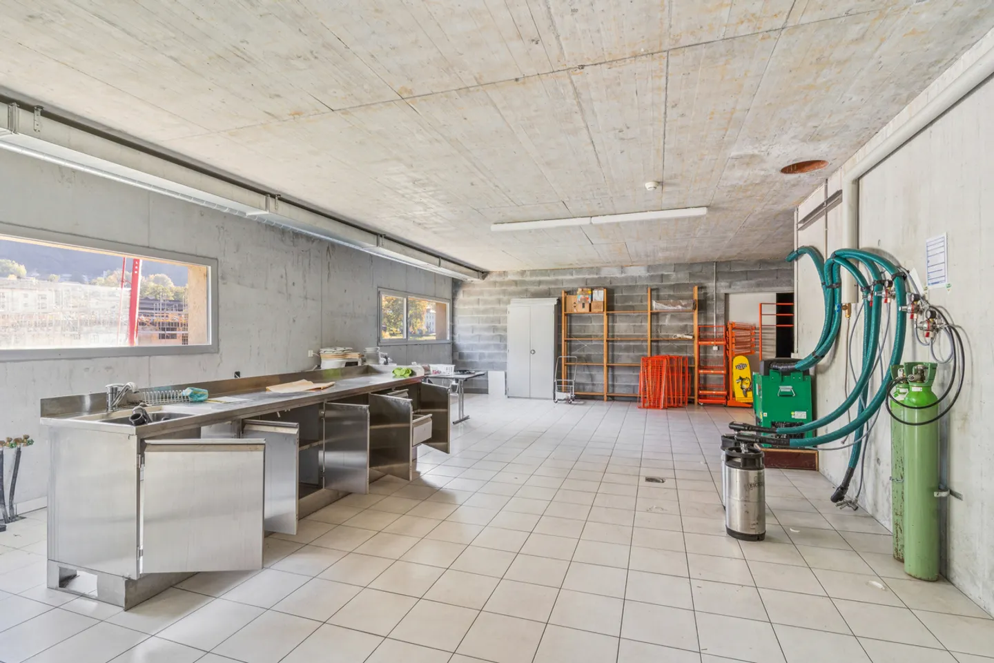 Commercial Space in Brig - Photo 5 of 6