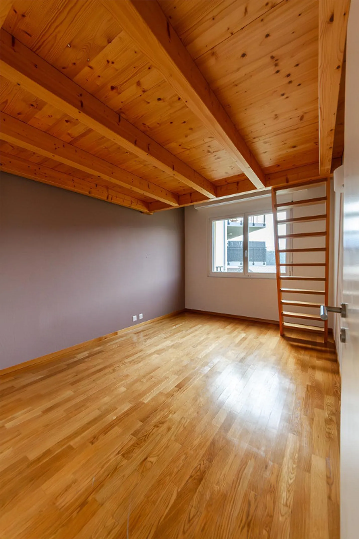 Appartement spacieux avec balcon - Photo 6 sur 11
