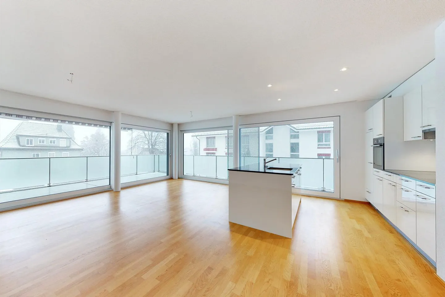 Modern apartment with west balcony for relaxation! - Photo 3 of 12