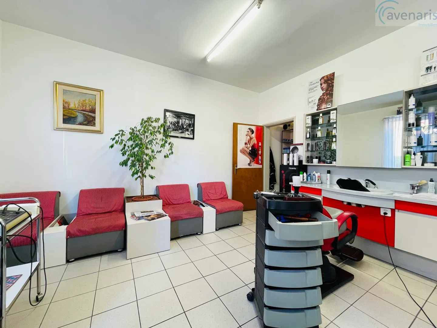 Proprietà di investimento: MFH con quindici appartamenti e EFH con due appartamenti - Foto 13 di 14