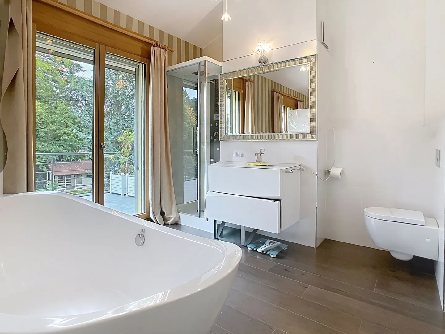 11-room House - Photo 14 of 25