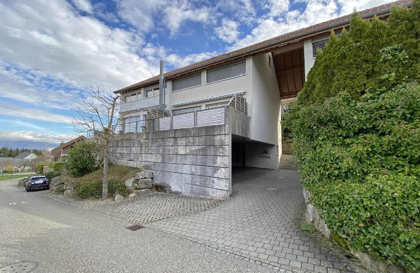 5.5-Room Terraced Single-Family House in a Quiet Location in Roggwil BE - Photo 1 of 15