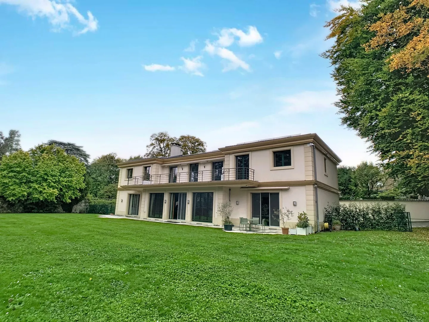 11-room House - Photo 24 of 25