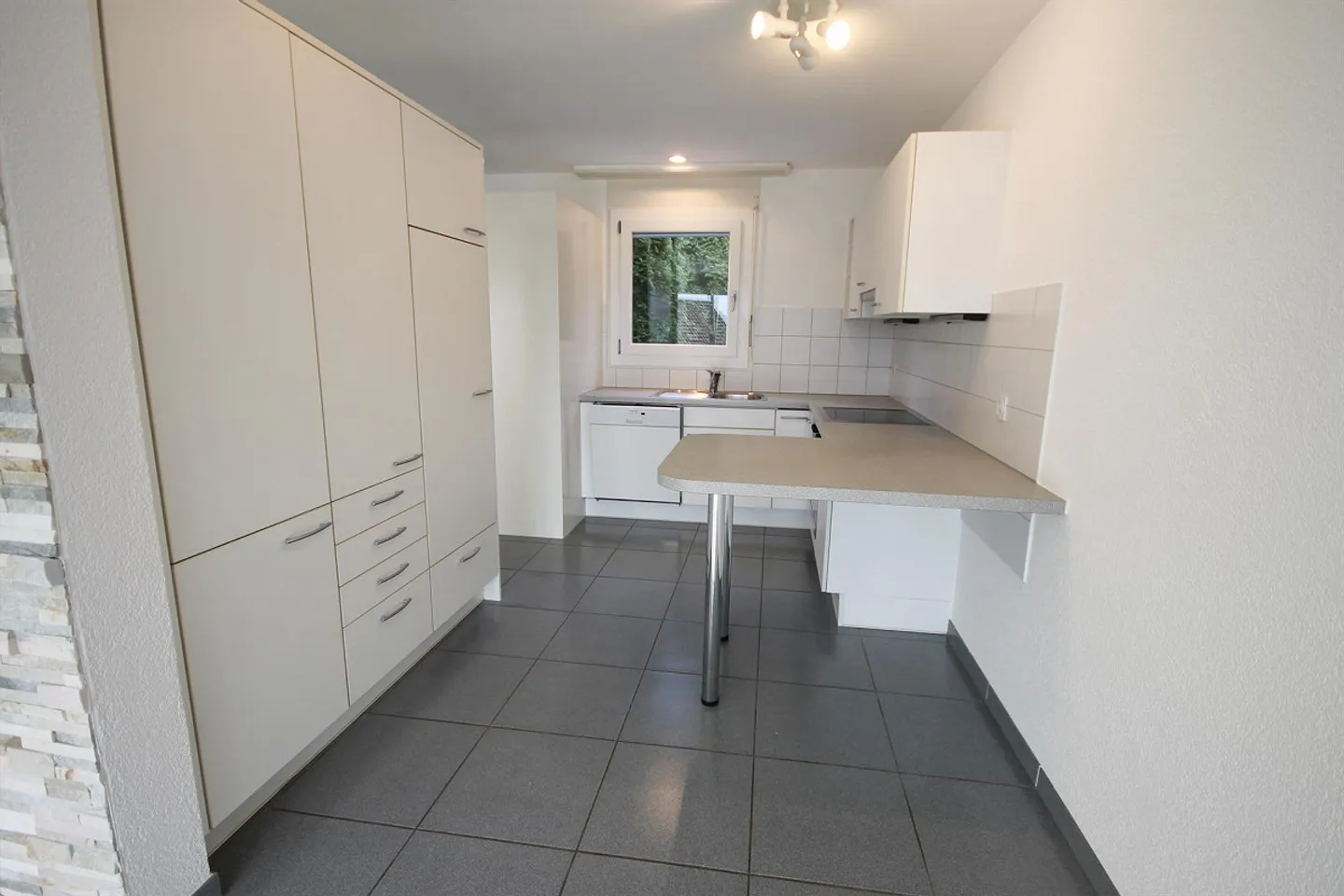 5.5-Room Terraced Single-Family House in a Quiet Location in Roggwil BE - Photo 5 of 15