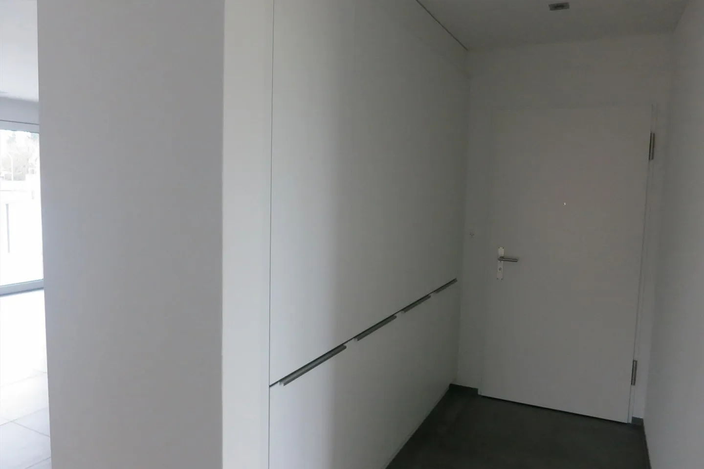 Appartamento moderno al piano terra con posti a sedere nel giardino - Foto 7 di 15