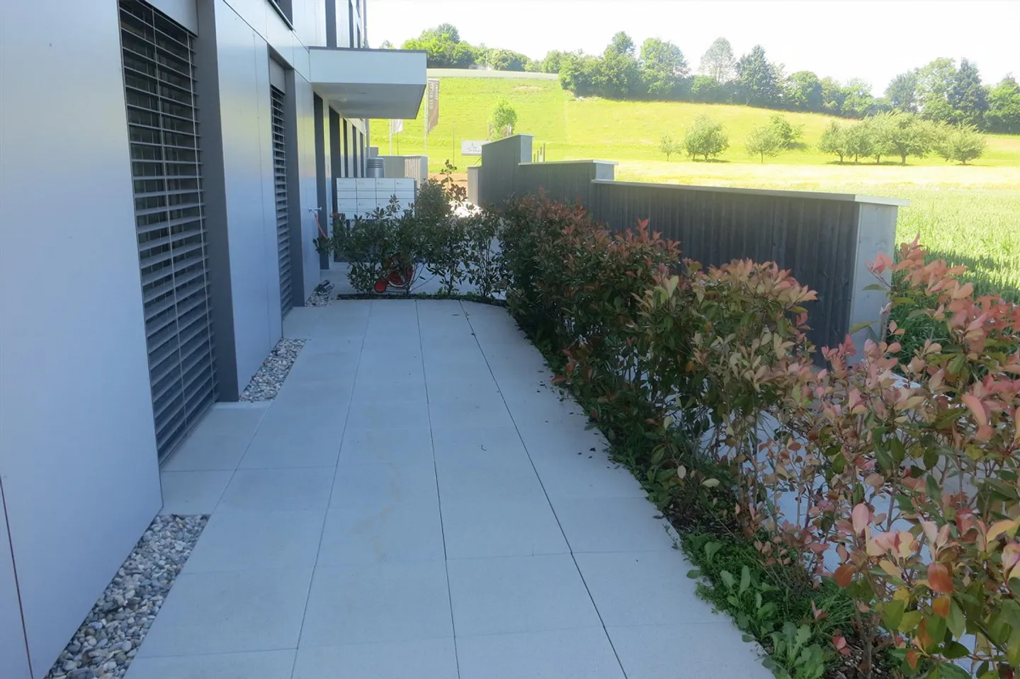 Appartamento moderno al piano terra con posti a sedere nel giardino - Foto 12 di 15