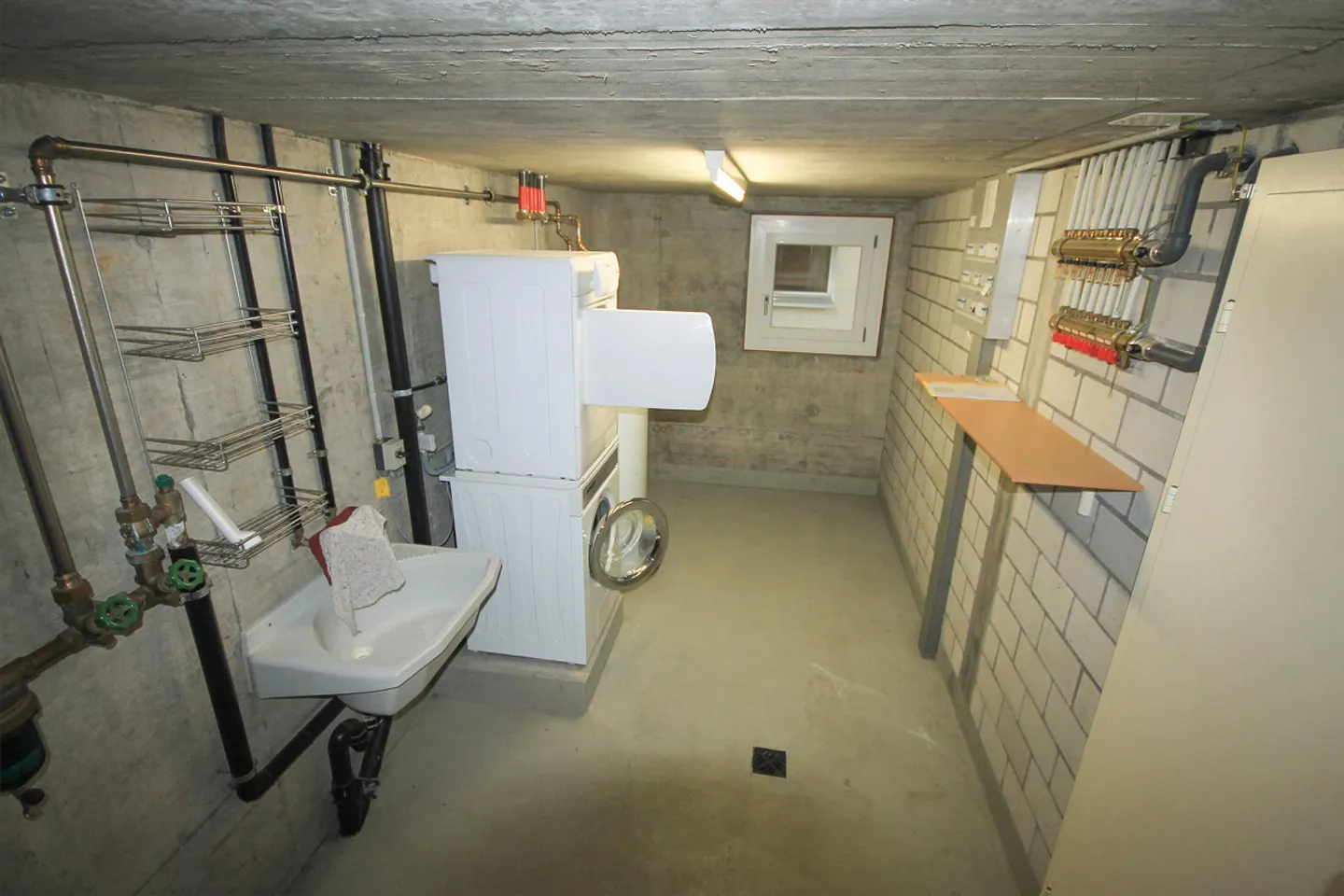 5.5-Room Terraced Single-Family House in a Quiet Location in Roggwil BE - Photo 11 of 15