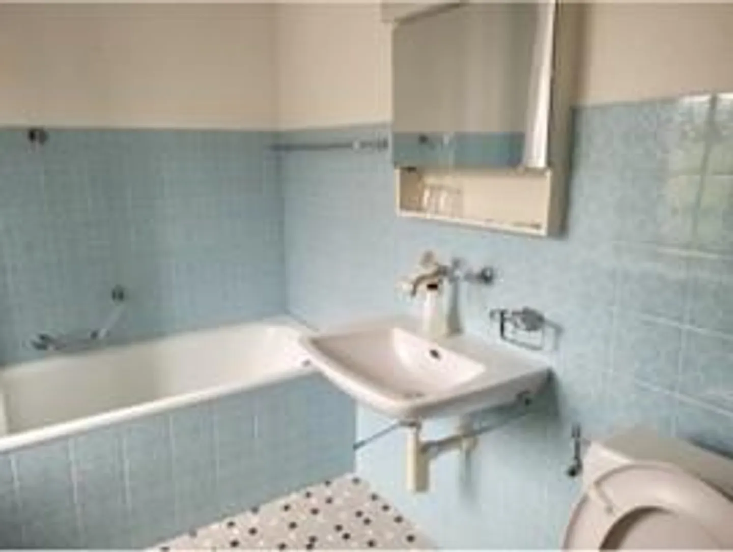 Casa 2 - 3 famiglie nella migliore zona residenziale - Foto 9 di 13