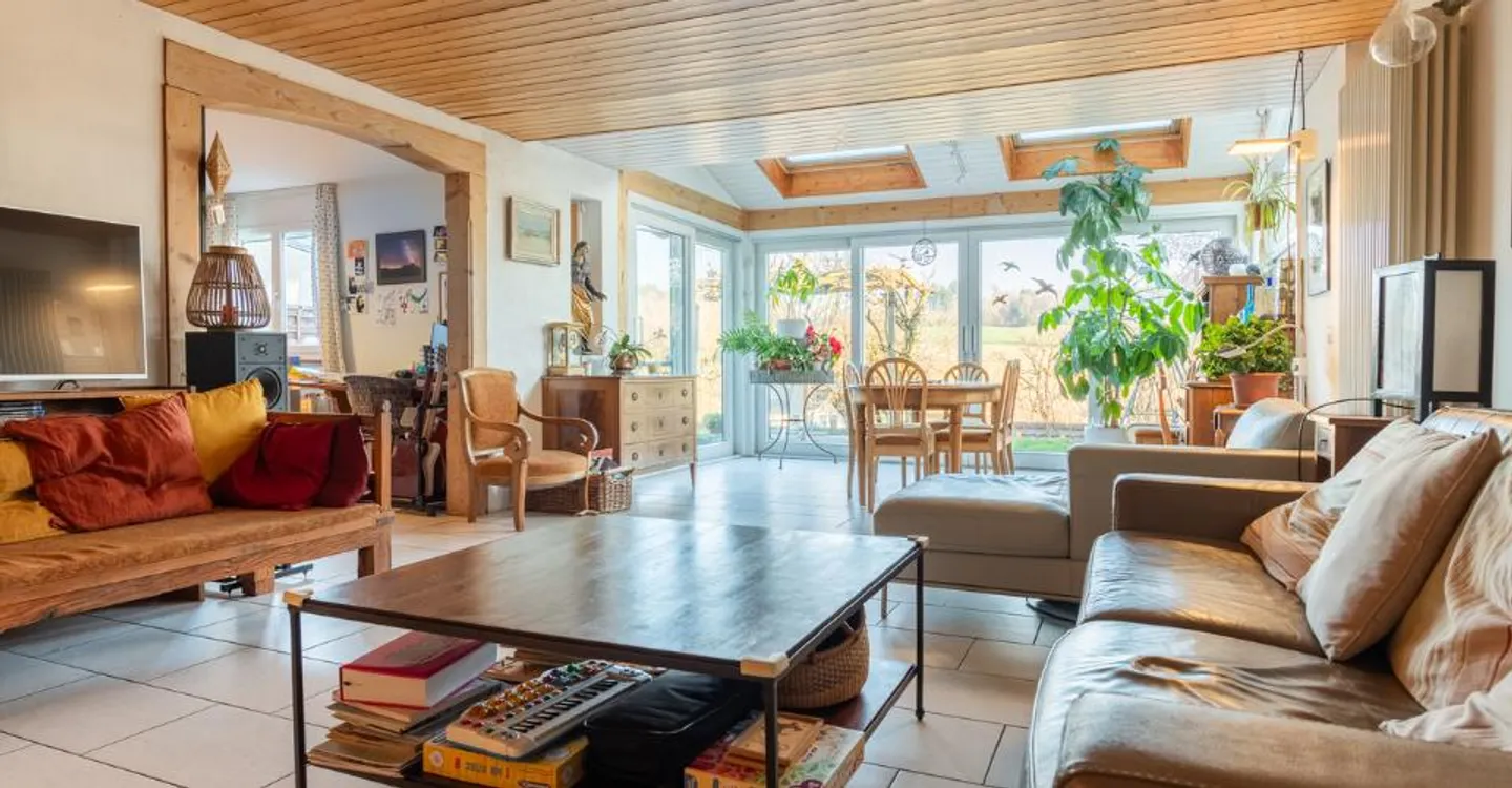 Bright semi-detached house with veranda and garden - located in a cul-de-sac - Photo 5 of 10