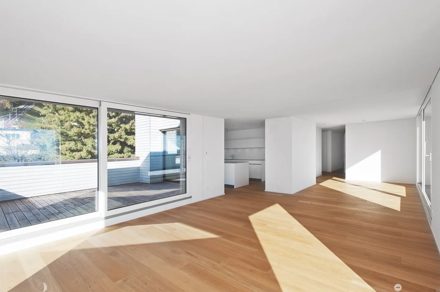 Exclusive penthouse apartment with three terraces and impressive views - Photo 1 of 9