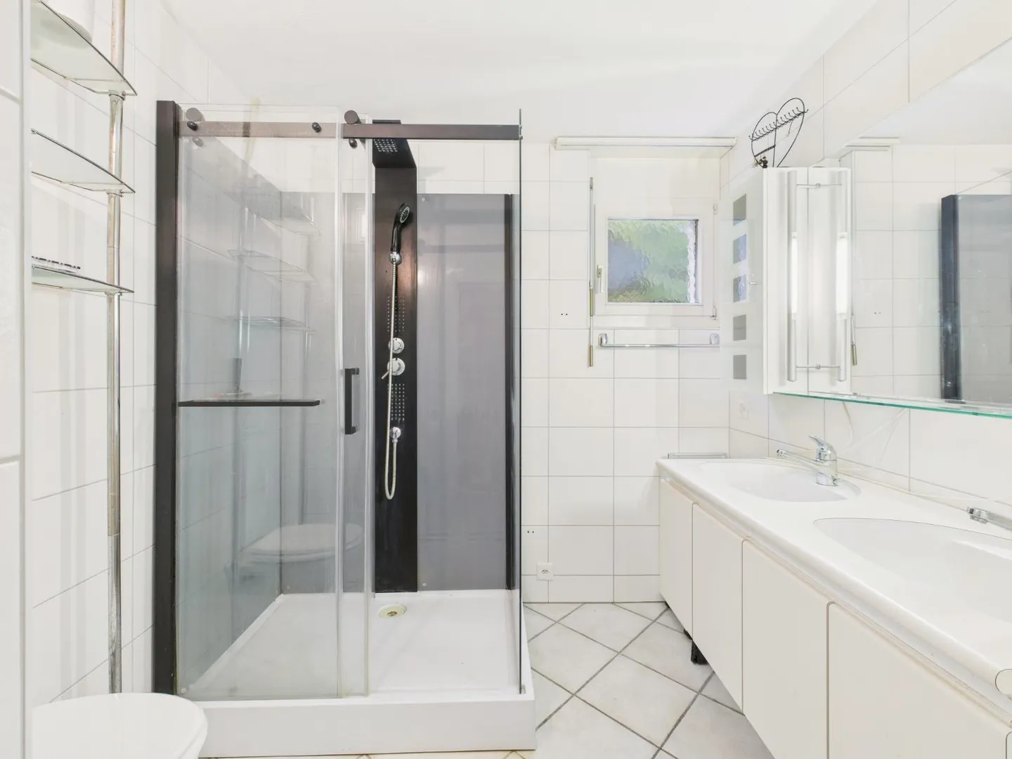 Vivre avec vue – charmant appartement secondaire de 2,5 pièces avec grand... - Photo 8 sur 13