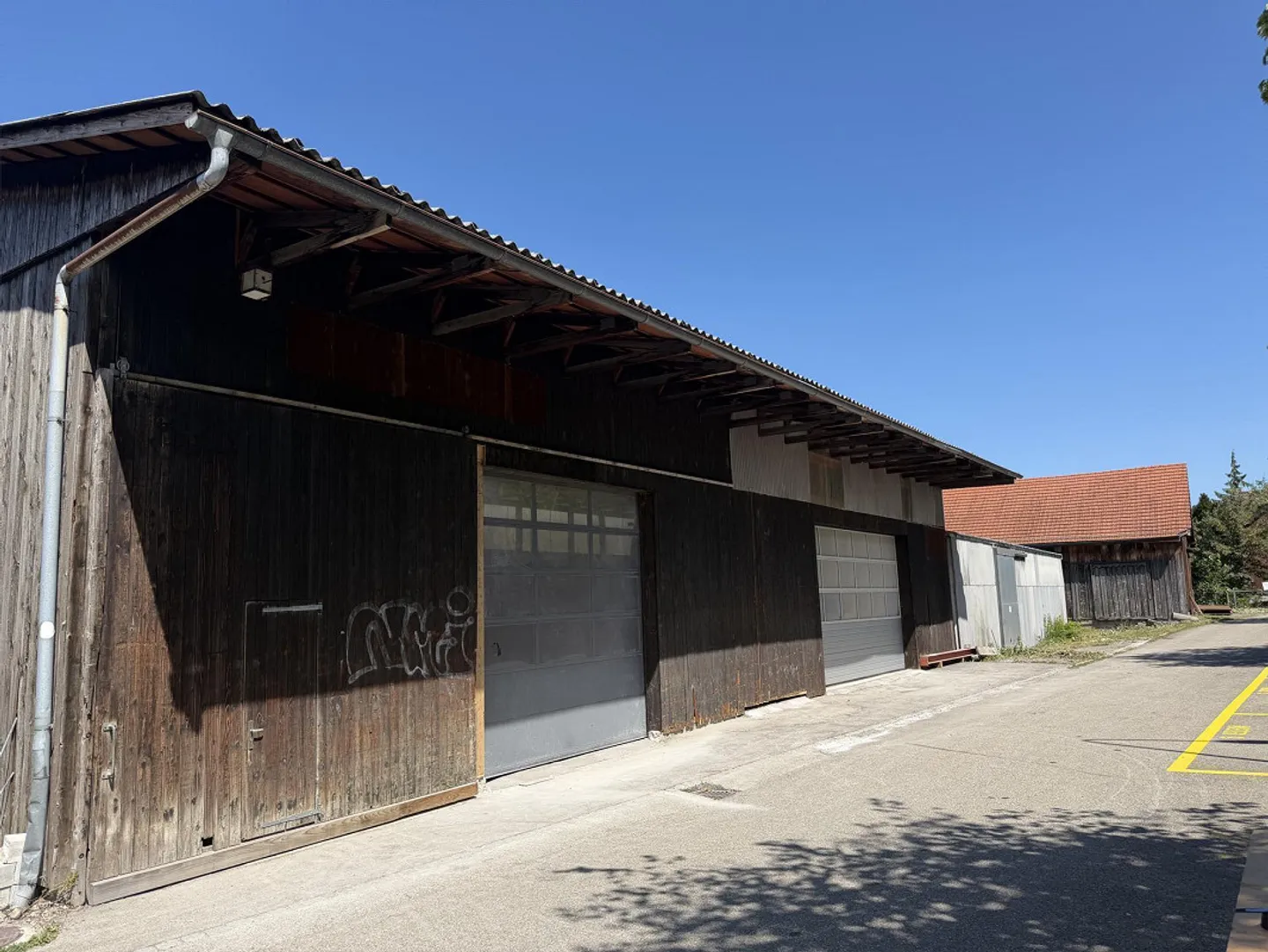Storage halls for storage areas, workshop, studio caravans etc - Photo 1 of 6