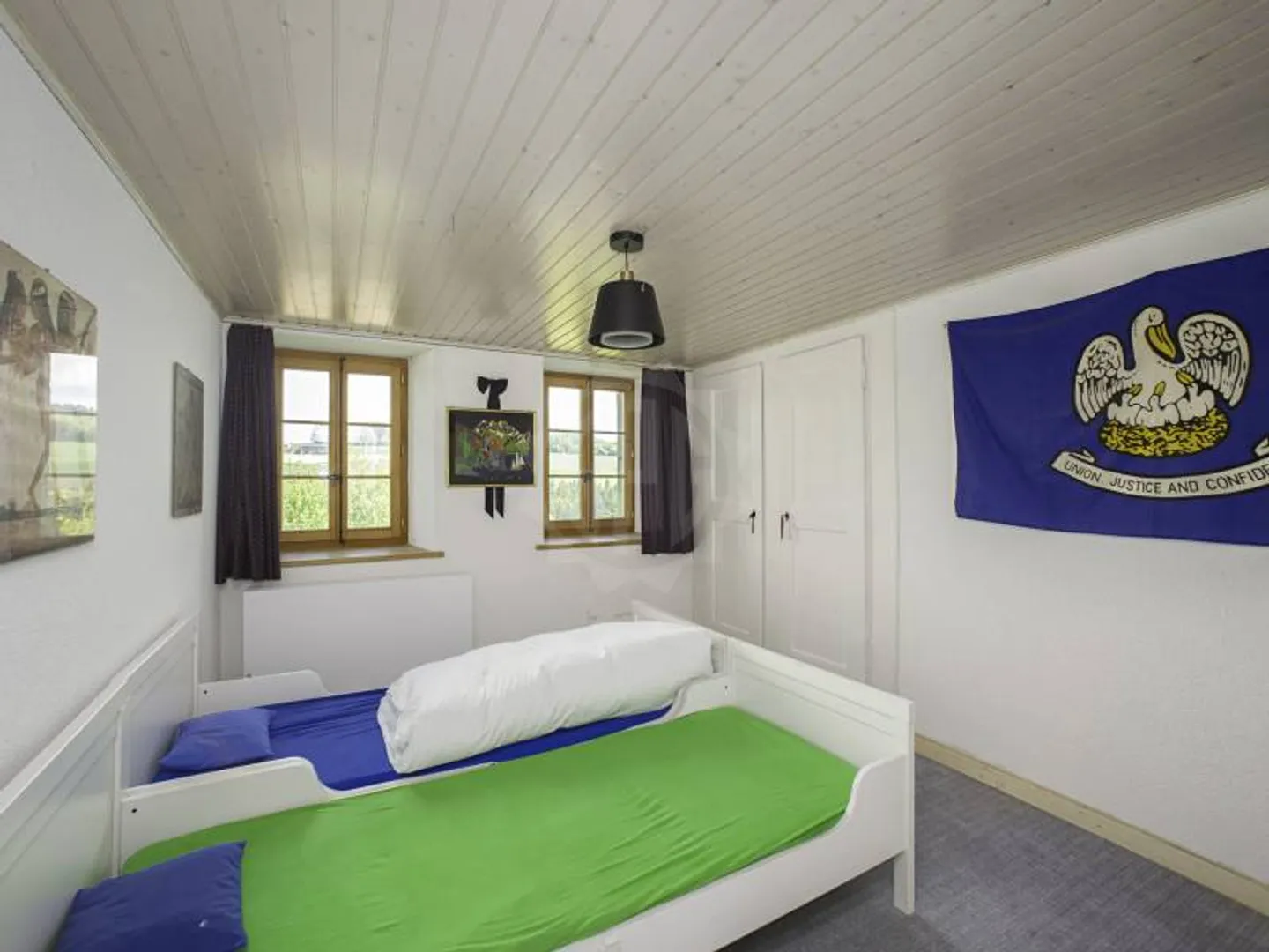 7.5 Room House - Photo 8 of 12