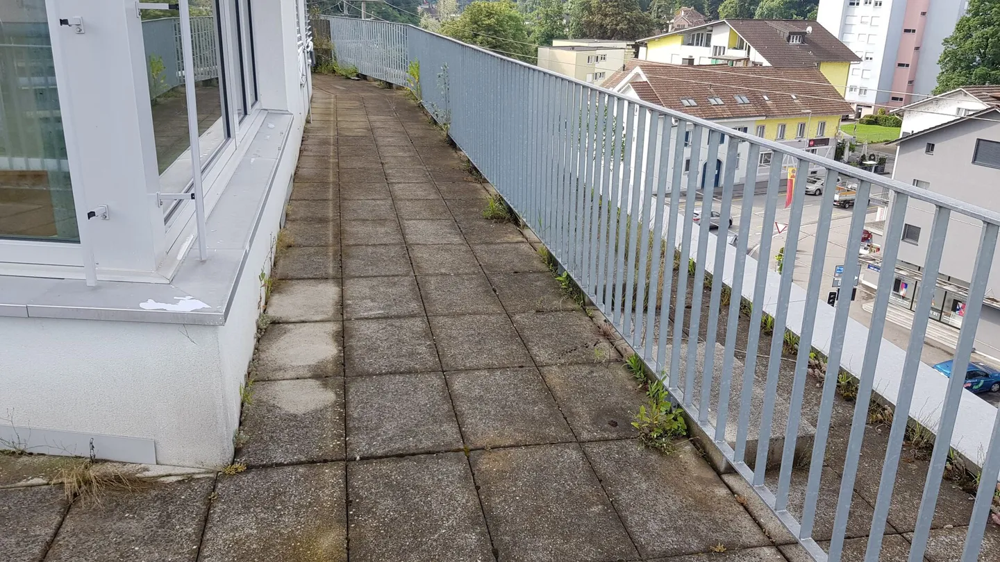 Moderno appartamento attico di 2,5 stanze con grande terrazza (82 m²) - Foto 8 di 10
