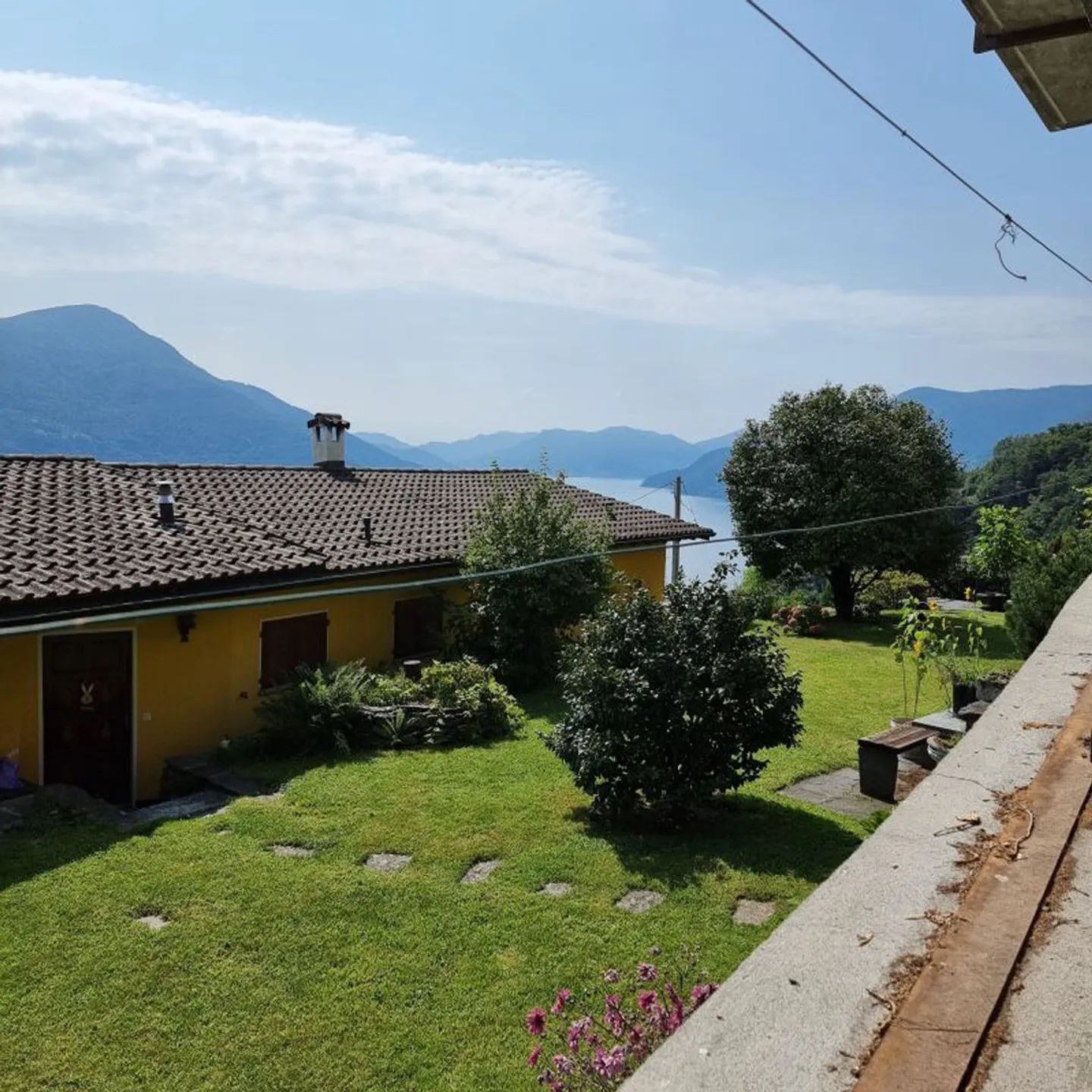 Proprietà plurifamiliare, con giardino, bellissima vista lago e possibilità di residenza secondaria | Mehfamilienhaus mit Garten und schönem Seeblick. Als zweitwohnsitz möglich - Foto 9 di 9