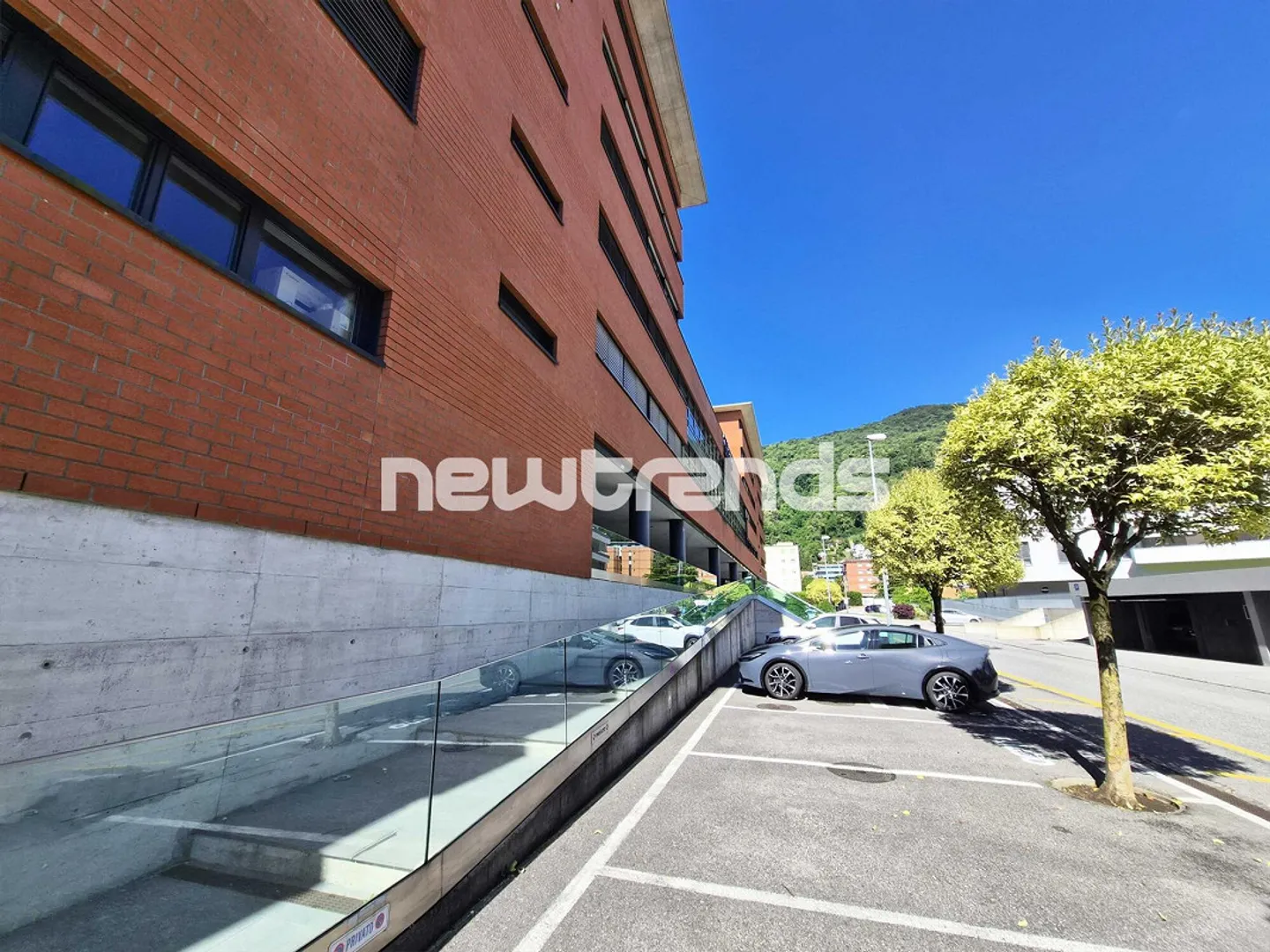 Geräumiger Büroraum in Agno - Foto 14 von 15