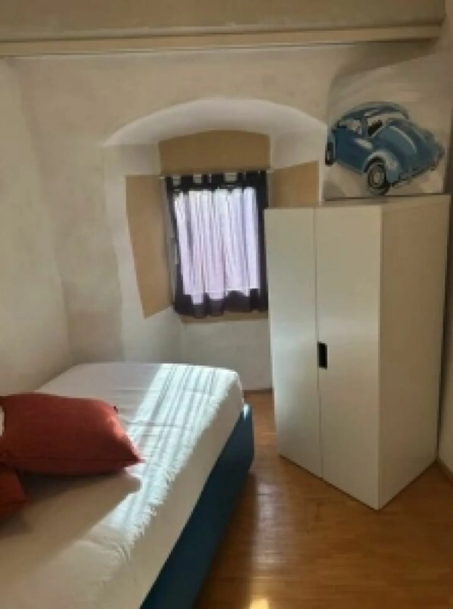 Very beautiful 5.5-room apartment furnished in the city center - Photo 5 of 6