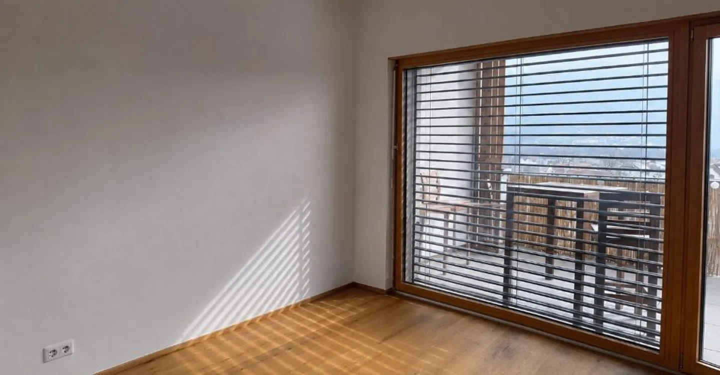 Appartement moderne dans le vert - Photo 2 sur 6