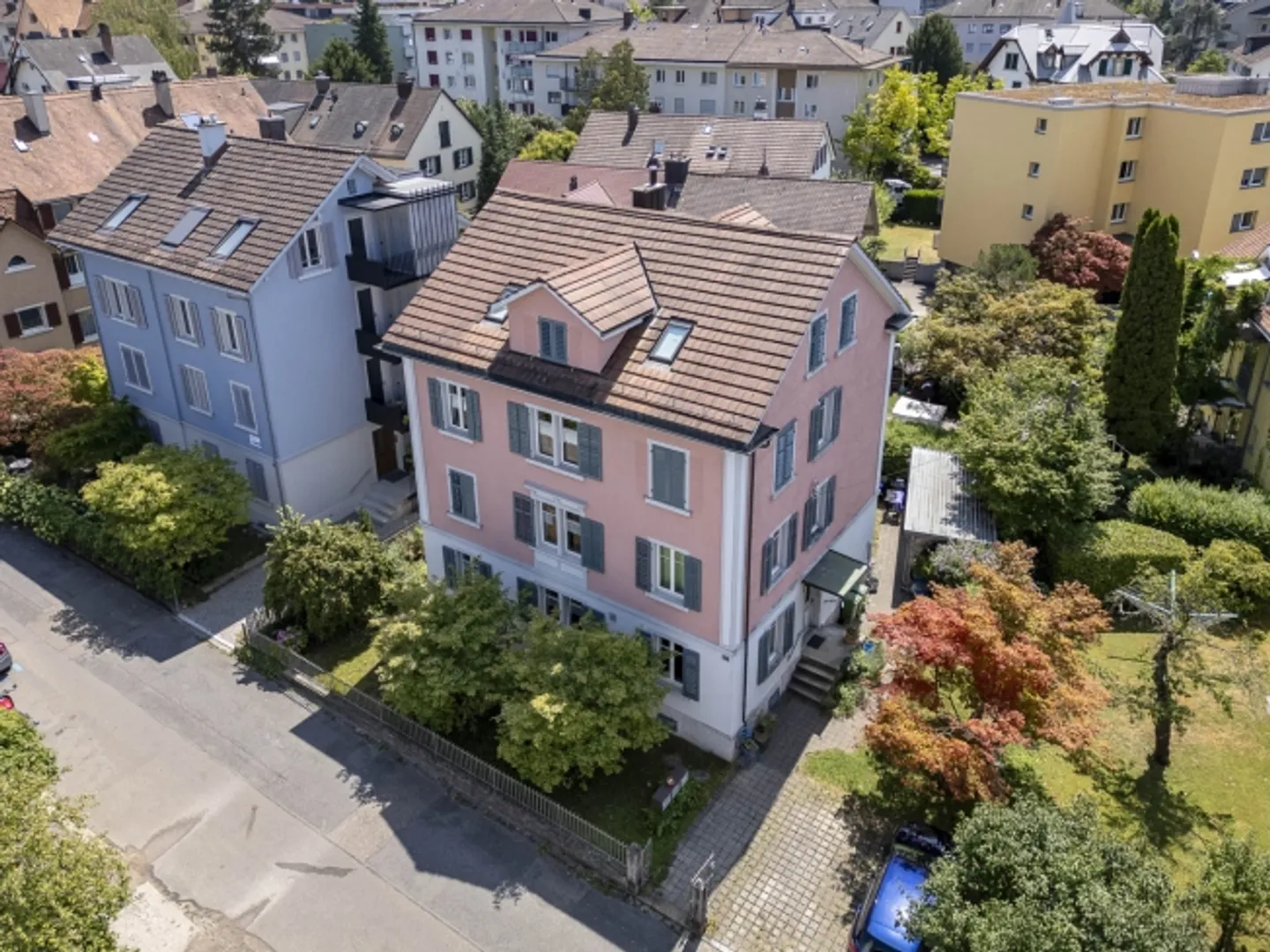 Unique Opportunity: Two-Family House in the Heart of Winterthur - Photo 1 of 1