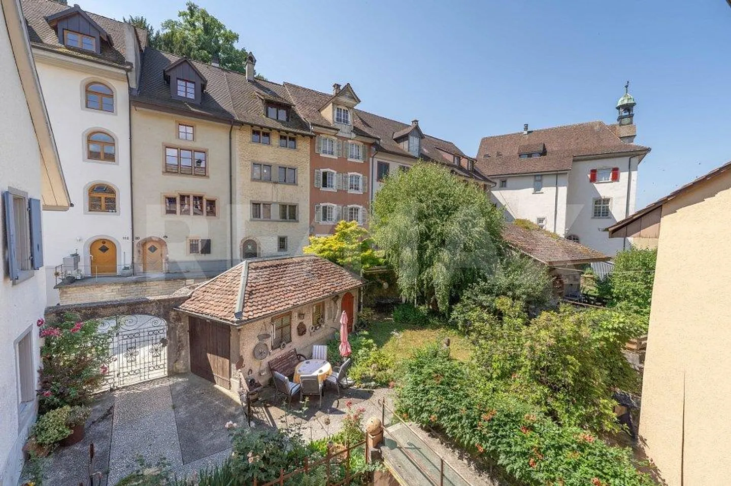 Beaucoup d'espace & historique - La maison de ville parfaite - Photo 2 sur 13